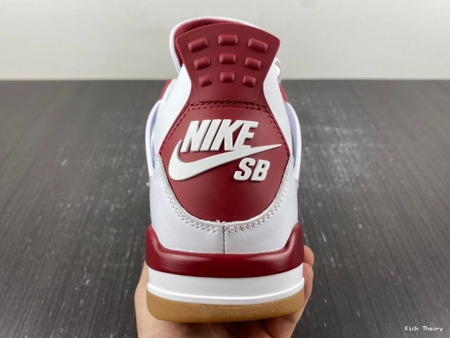 Kick Theory Pine Red 4 SB Retro DR5415-160 Jordan 0813